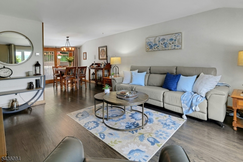 3 South Hillside Dr
