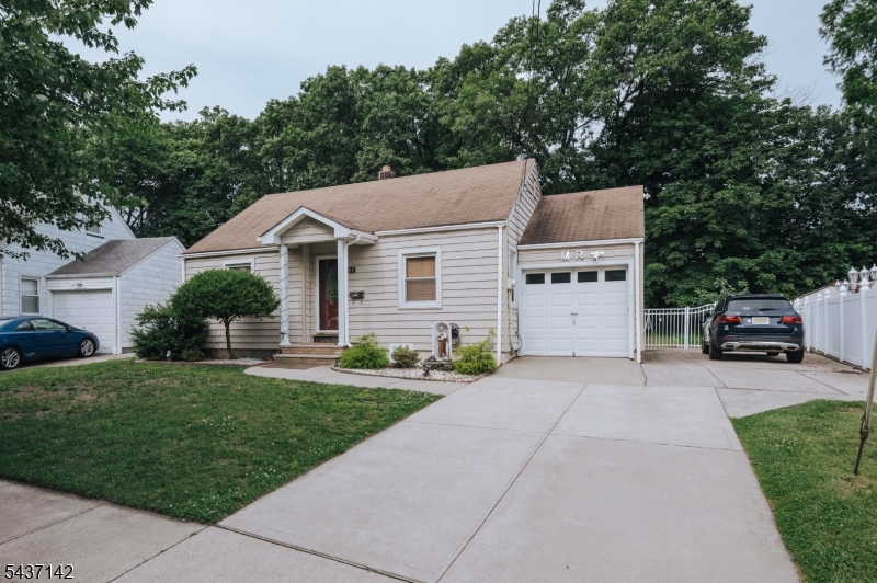 64 Orchard Dr