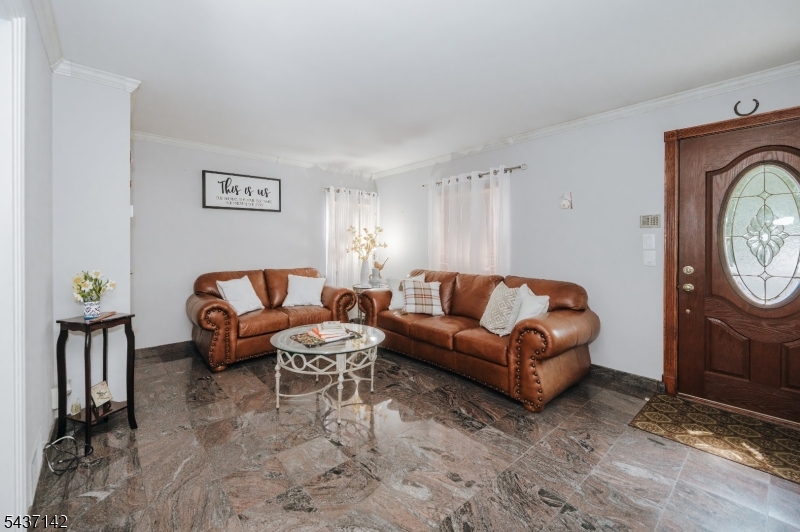 64 Orchard Dr