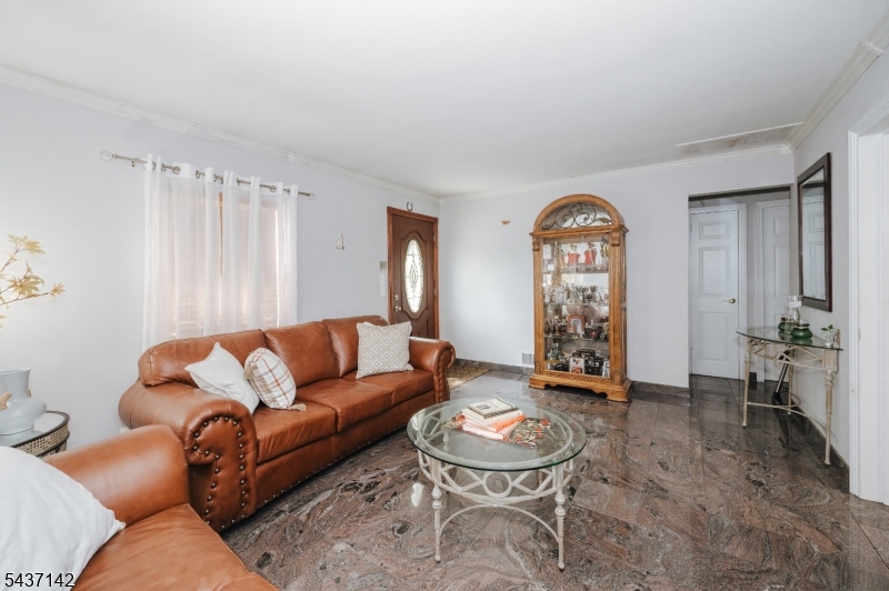64 Orchard Dr