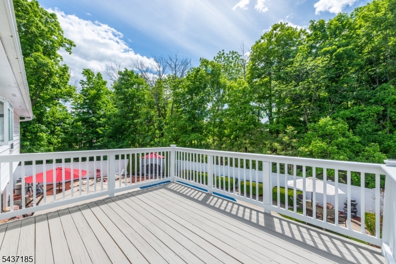 6 Southfield Dr
