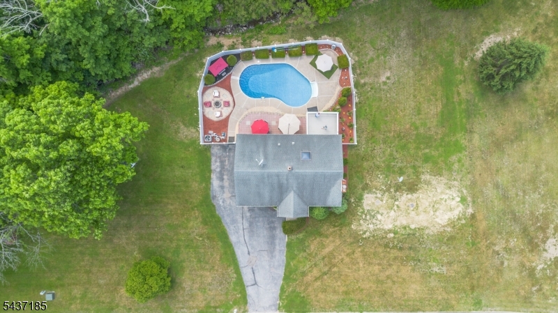 6 Southfield Dr