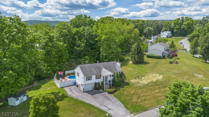 6 Southfield Dr
