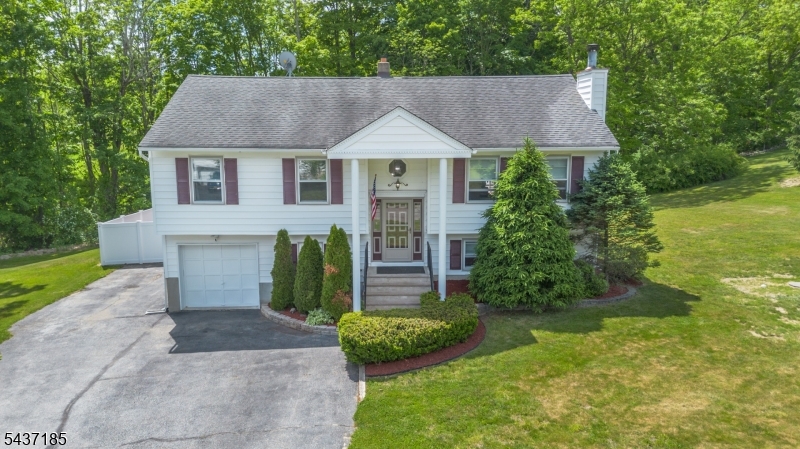 6 Southfield Dr