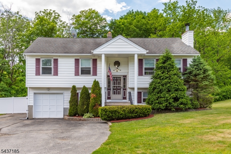 6 Southfield Dr