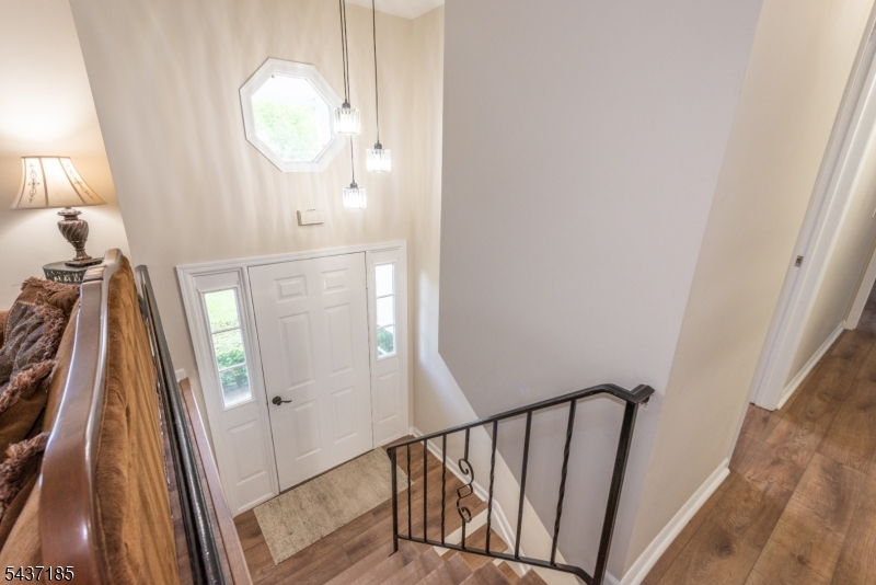 6 Southfield Dr