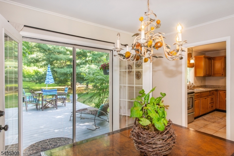 5 Pepperidge Rd