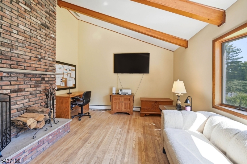 101 Walnut St