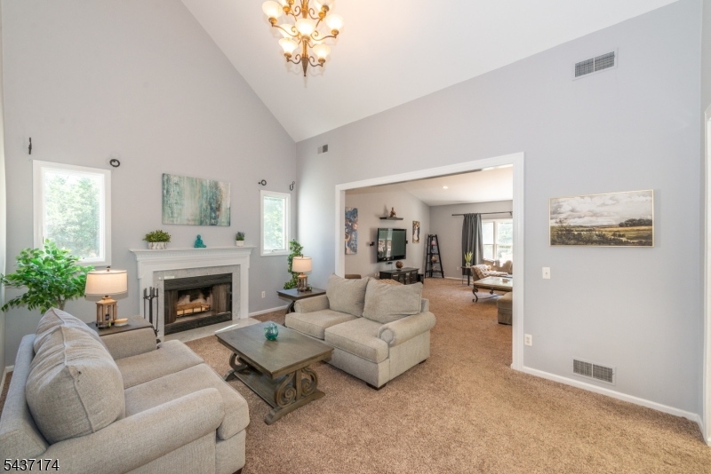 18 Tamari Ct