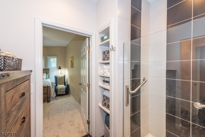 18 Tamari Ct