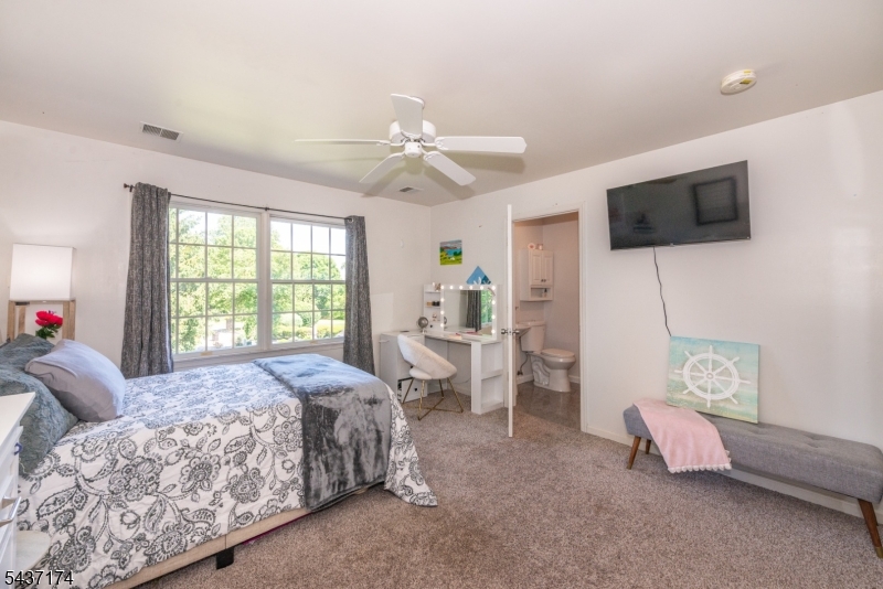 18 Tamari Ct