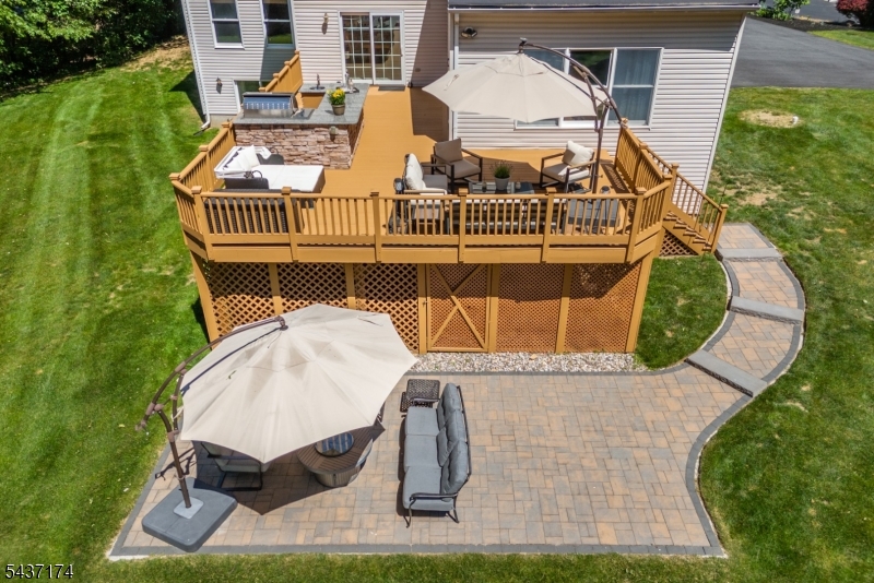 18 Tamari Ct
