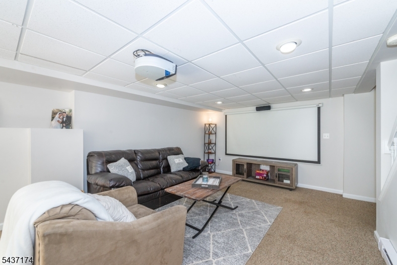 18 Tamari Ct