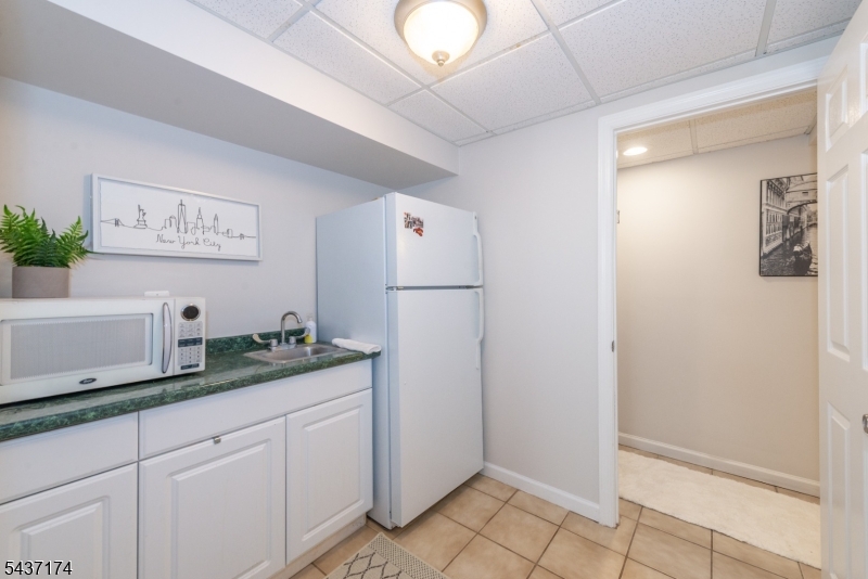 18 Tamari Ct