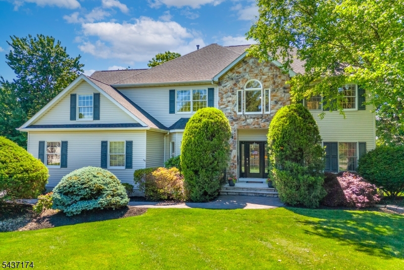 18 Tamari Ct