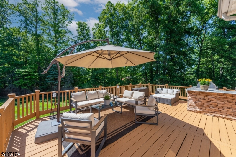 18 Tamari Ct