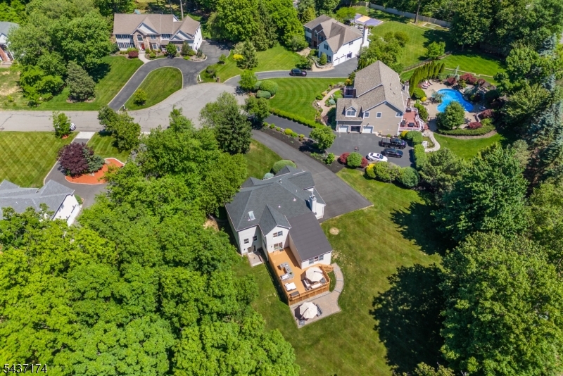 18 Tamari Ct