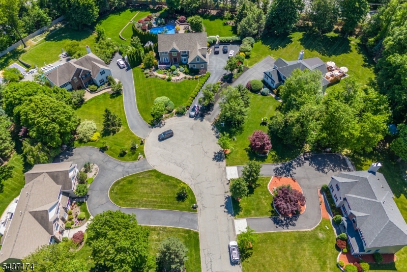 18 Tamari Ct