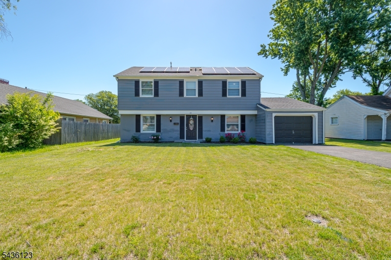 60 Midvale Ln