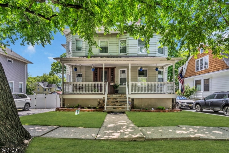 153 Mt Vernon St