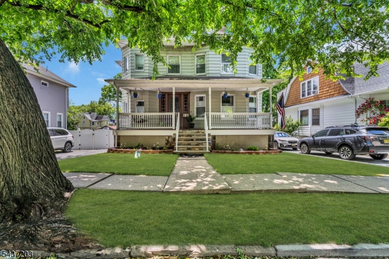 153 Mt Vernon St