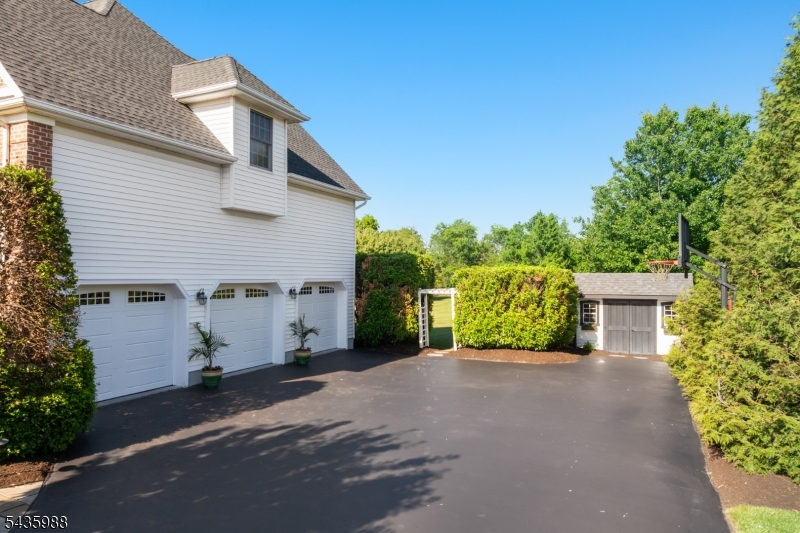 35 Titus Rd
