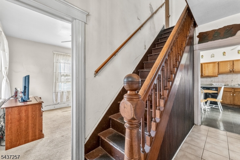 27 Belmont Ave