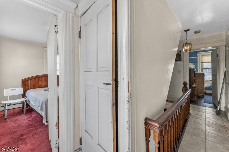 27 Belmont Ave