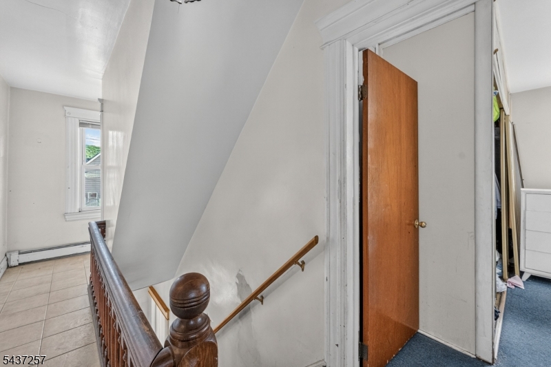 27 Belmont Ave