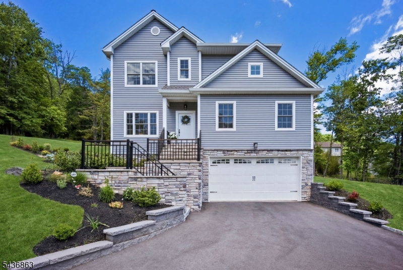 518 Cardinal Ln