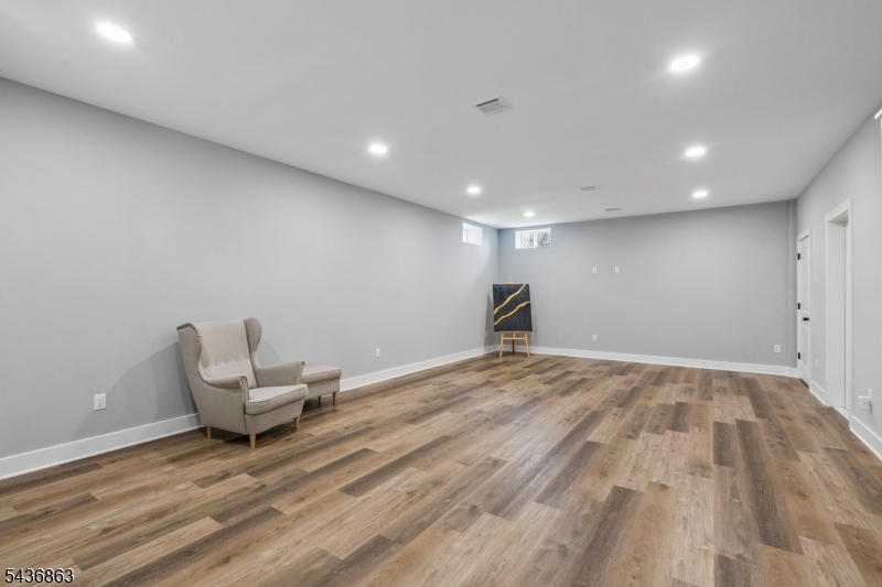 518 Cardinal Ln