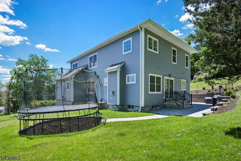 518 Cardinal Ln