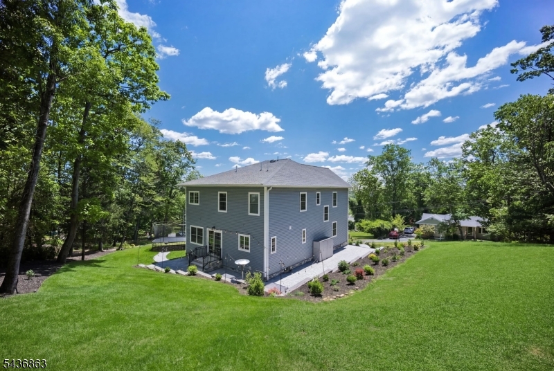 518 Cardinal Ln