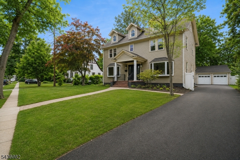 700 Sheridan Ave
