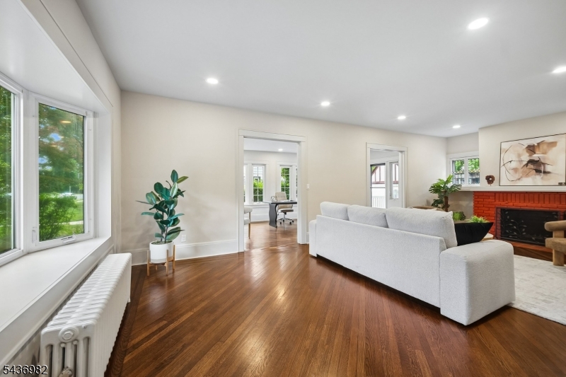 700 Sheridan Ave
