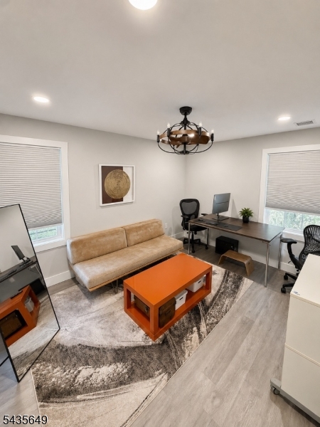 25 Richards Rd