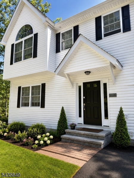 25 Richards Rd