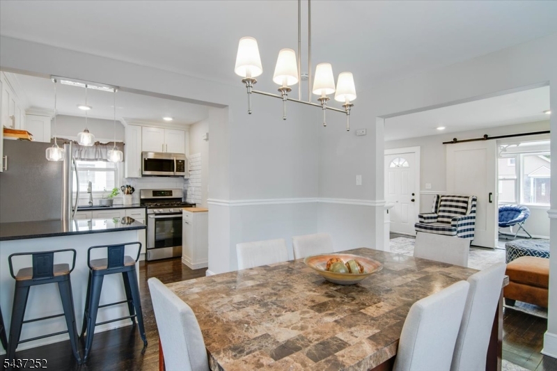 13 Elm Dr