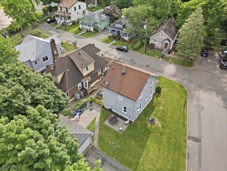 13 Elm Dr