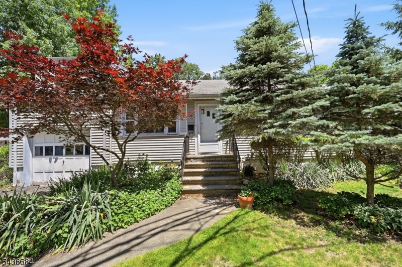 26 Hillside Ter