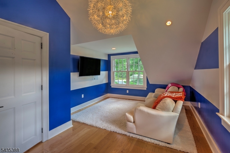 210 Douglass Ave