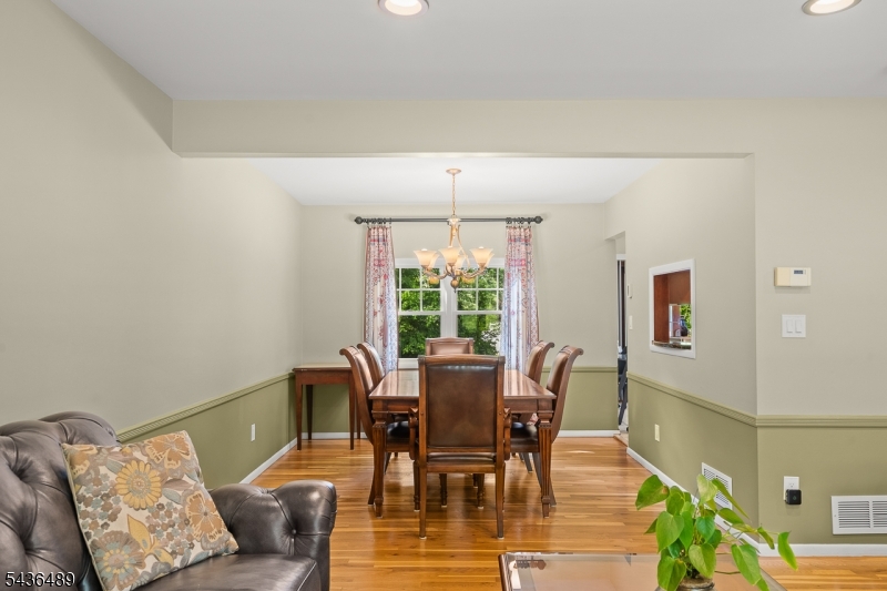 9 Lexington Rd