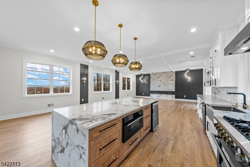 38 Pershing Pl