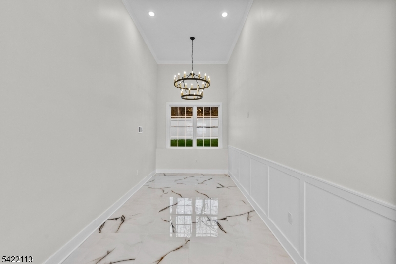 38 Pershing Pl