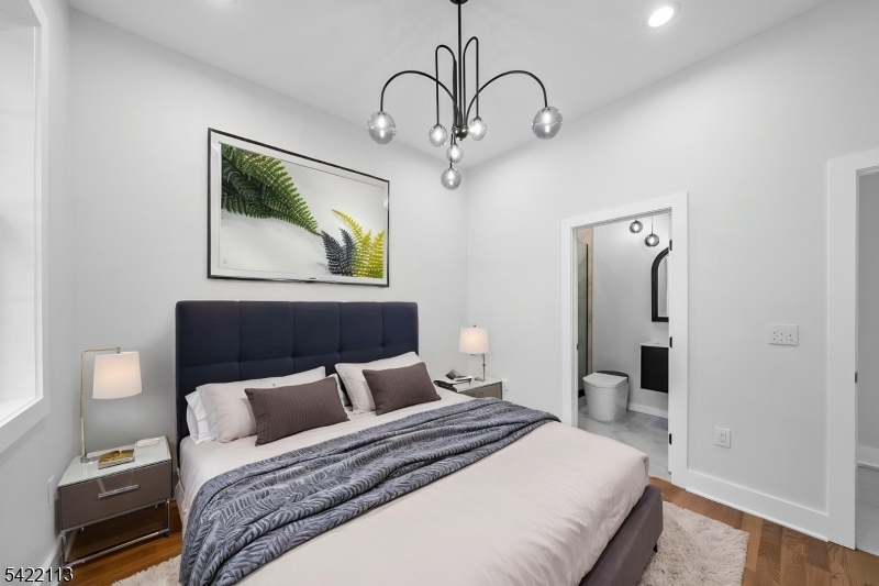 38 Pershing Pl