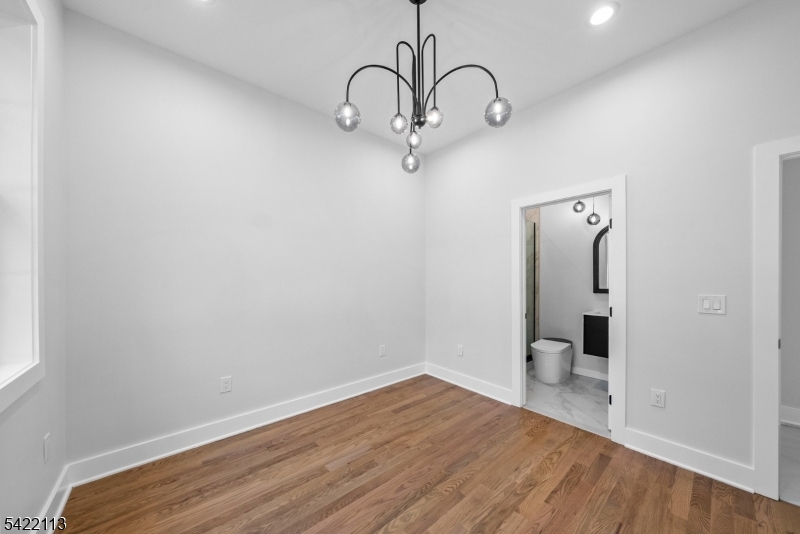 38 Pershing Pl