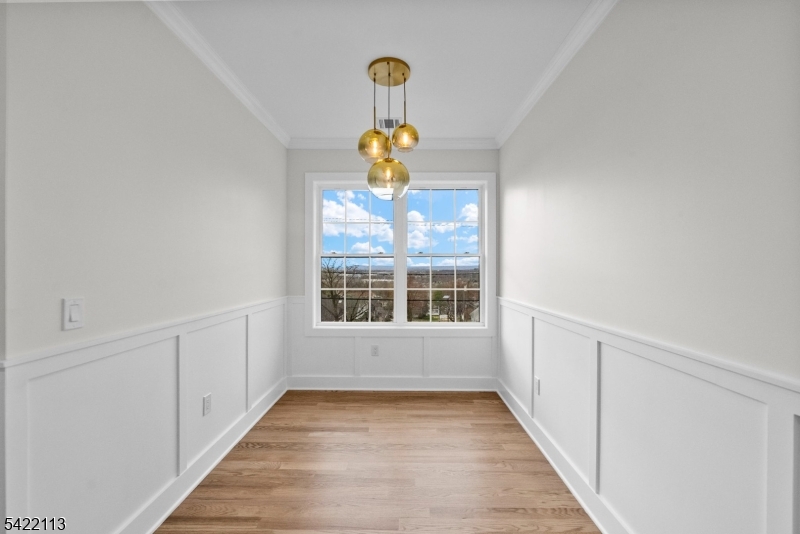 38 Pershing Pl