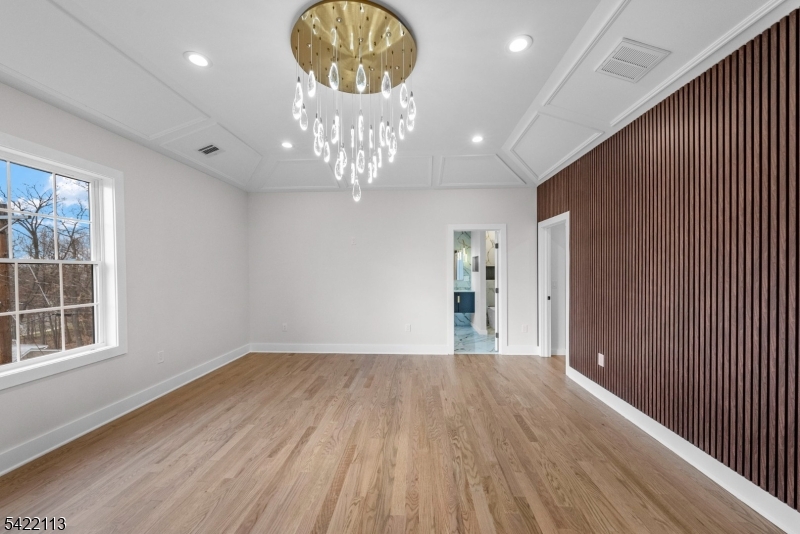 38 Pershing Pl