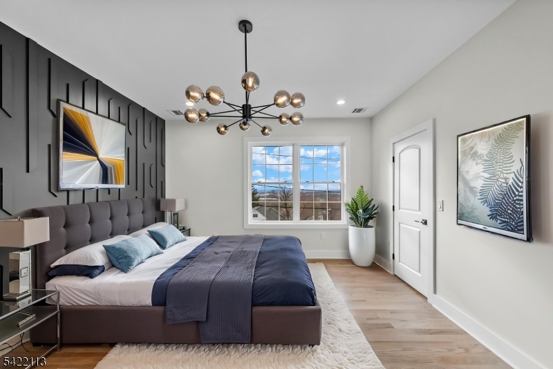 38 Pershing Pl