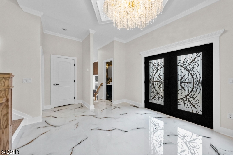38 Pershing Pl